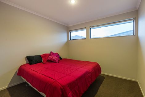 Photo of property in 20 Tarapiroe Avenue, Takanini, 2112