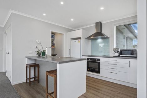 Photo of property in 18 Lomay Place, Te Puke, 3119