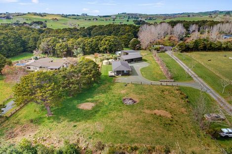 Photo of property in 752 Settlement Road, Hakaru, Wellsford, 0975