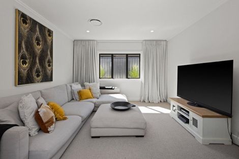 Photo of property in 23 Rich Rise, Havelock North, 4130