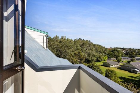 Photo of property in 10 Ranfurly Street, Frankleigh Park, New Plymouth, 4310