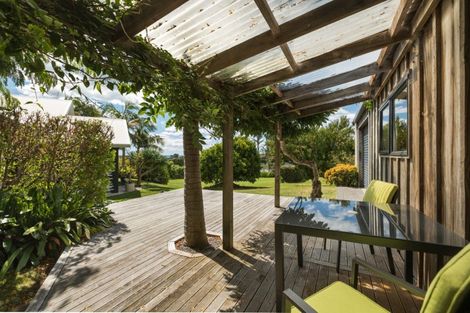 Photo of property in 63 Ongare Point Road, Tahawai, Katikati, 3170