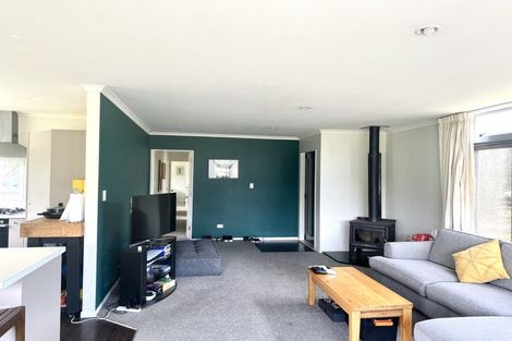 Photo of property in 8 Redwood Lane, Martinborough, 5711