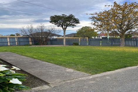 Photo of property in 30 Ealing Street, Redwood, Christchurch, 8051