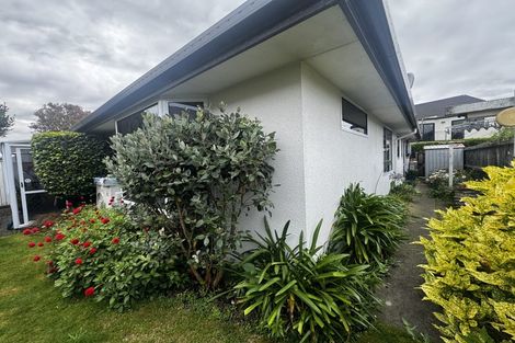 Photo of property in 17 Abingdon Court, Avonhead, Christchurch, 8042