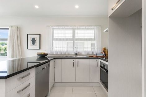 Photo of property in 4/33 Elizabeth Street, Riccarton, Christchurch, 8041