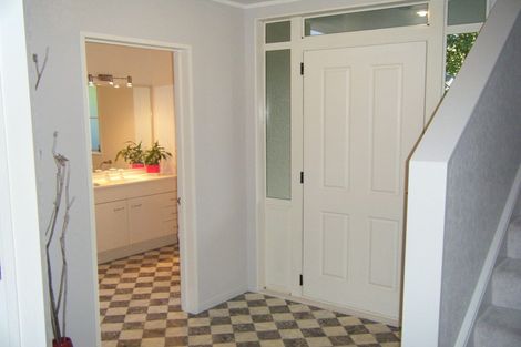 Photo of property in 6 Reynolds Road, Havelock North, 4130