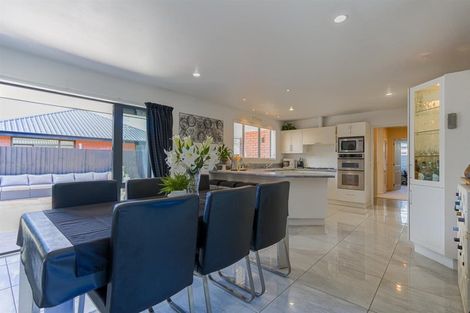 Photo of property in 26a Crofton Road, Harewood, Christchurch, 8051