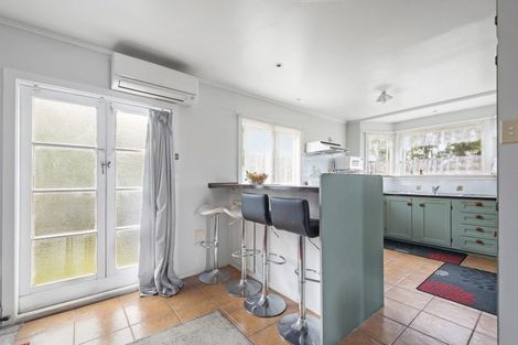 Photo of property in 15 Collingwood Road, Waiuku, 2123