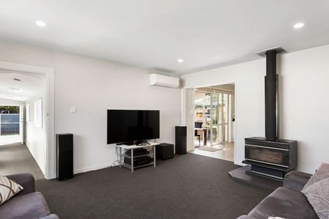 Photo of property in 3 Aspen Place, Parklands, Christchurch, 8083