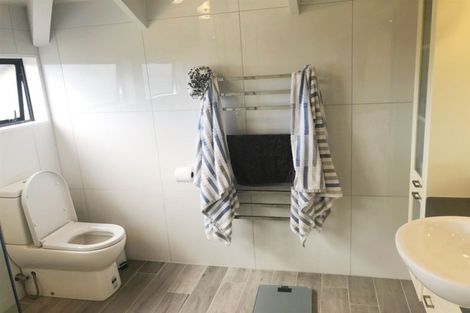 Photo of property in 60 Derbyshire Lane, Karaka, Papakura, 2580