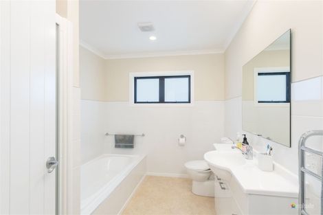 Photo of property in 40 Meadowbank Drive, Belmont, Lower Hutt, 5010