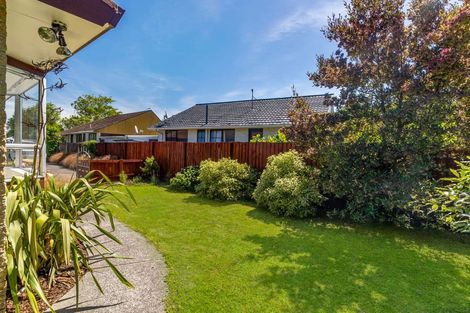 Photo of property in 2/170 Sawyers Arms Road, Bishopdale, Christchurch, 8053