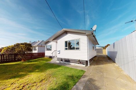 Photo of property in 8 Rugby Street, Levin, 5510
