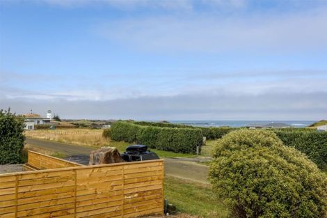 Photo of property in 50 Anglers Avenue, Warea, New Plymouth, 4381