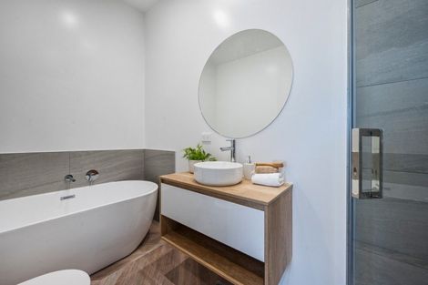 Photo of property in 1/8 Bennett Road, Pakuranga, Auckland, 2010