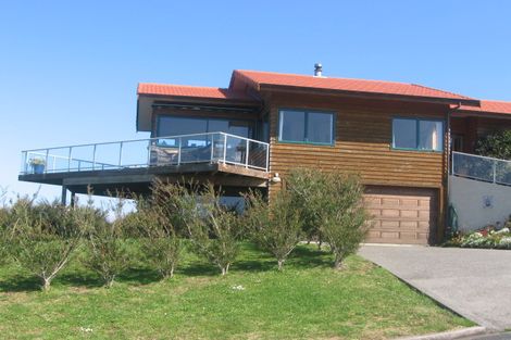 Photo of property in 194 Centennial Drive, Whitianga, 3510