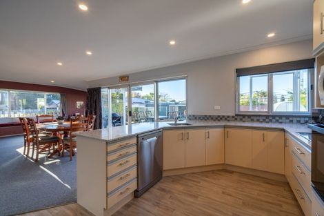 Photo of property in 24 Gunn Street, Te Anau, 9600