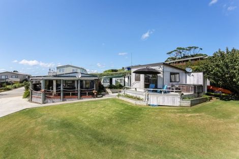 Photo of property in 481b Grahams Beach Road, Manukau Heads, Waiuku, 2684