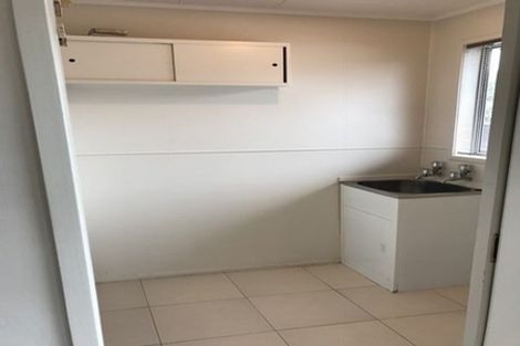 Photo of property in 74 John Walker Drive, Manurewa, Auckland, 2102