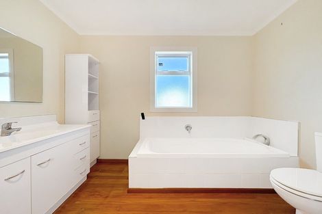 Photo of property in 7 English Street, St Andrews, Hamilton, 3200