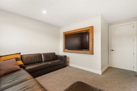 Photo of property in 2 Brodie Avenue, Arrowtown, 9302