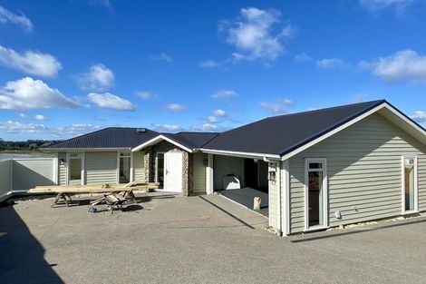 Photo of property in 28 Oyster Place, Omokoroa, 3114