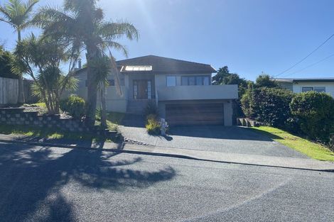 Photo of property in 2/18 Teal Crescent, Beach Haven, Auckland, 0626