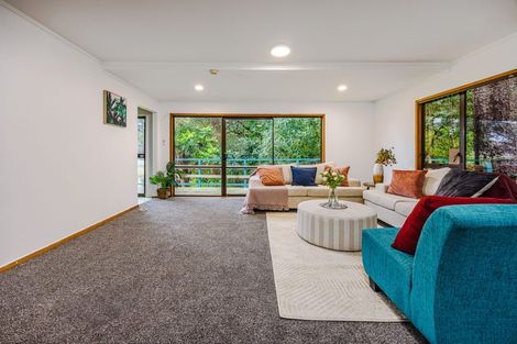 Photo of property in 161 Everglade Drive, Totara Heights, Auckland, 2105