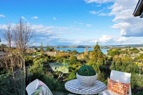 Photo of property in 7 Fenton Terrace, Cockle Bay, Auckland, 2014