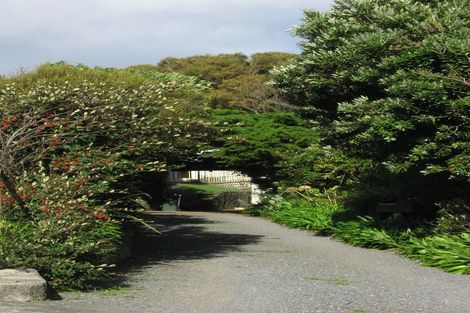 Photo of property in 5 Roys Road, Plimmerton, Porirua, 5026