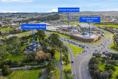 Photo of property in 1 Whangaparaoa Road, Red Beach, 0932