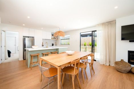 Photo of property in 37 Obelisk Street, Wanaka, 9305