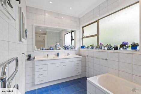 Photo of property in 18 Glengarry Avenue, Manly, Whangaparaoa, 0930