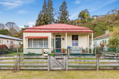 Photo of property in 5 Golf Road, Taumarunui, 3920
