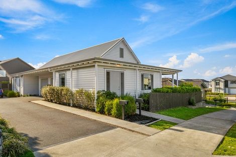 Photo of property in 4 Kuku Avenue, Red Beach, 0932