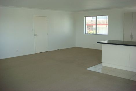 Photo of property in 5b Henry Street, Avondale, Auckland, 1026