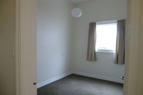 Photo of property in 32 Roy Street, Newtown, Wellington, 6021