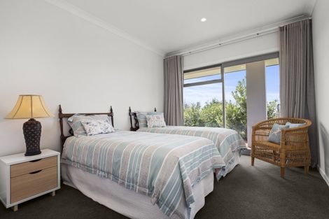 Photo of property in 12 Fleetwood Lane, Turitea, Palmerston North, 4472