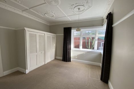 Photo of property in 191 Queens Drive, Lyall Bay, Wellington, 6022