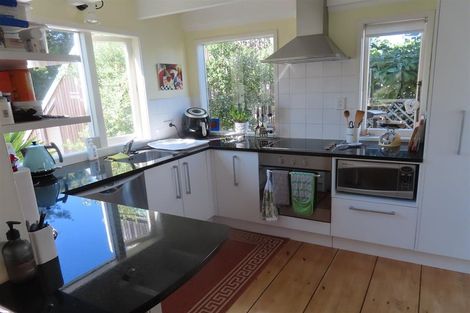 Photo of property in 9/20 Selwyn Road, Cockle Bay, Auckland, 2014