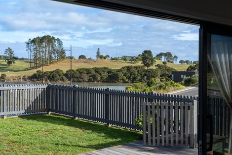 Photo of property in 2 Taeore Lane, Raglan, 3225