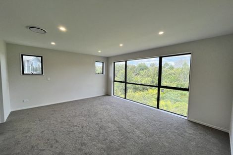 Photo of property in 14a Kinleith Way, Albany, Auckland, 0632