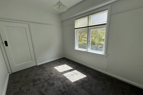 Photo of property in San Antonio Flats, 2/12 Kilbirnie Crescent, Kilbirnie, Wellington, 6022