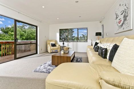Photo of property in 57 Newhaven Terrace, Mairangi Bay, Auckland, 0630
