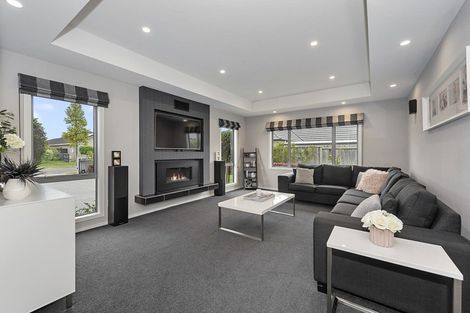 Photo of property in 27 Amokura Crescent, Flagstaff, Hamilton, 3210