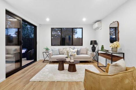 Photo of property in 121d Vodanovich Road, Te Atatu South, Auckland, 0610