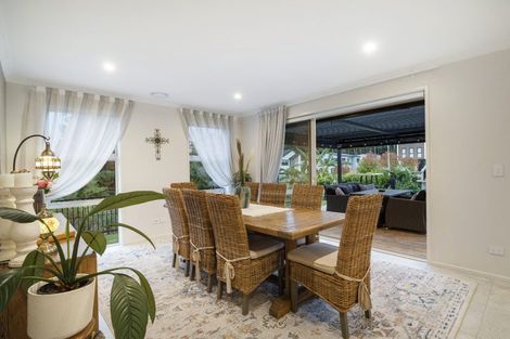 Photo of property in 23 Maraeariki Avenue, Orewa, 0931