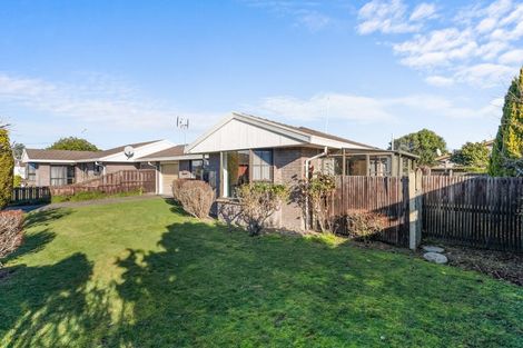 Photo of property in 2/136 Middlepark Road, Sockburn, Christchurch, 8042