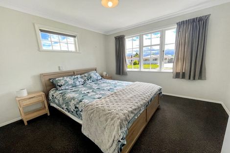 Photo of property in 8 Norwich Place, Awapuni, Palmerston North, 4412